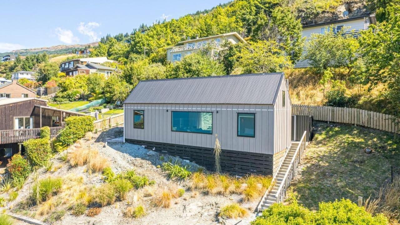 Picture Perfect - Queenstown Holiday Home ภายนอก รูปภาพ
