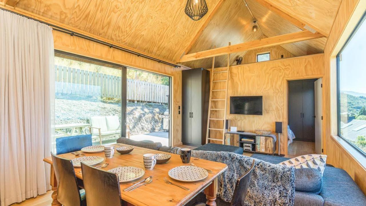 Picture Perfect - Queenstown Holiday Home ภายนอก รูปภาพ