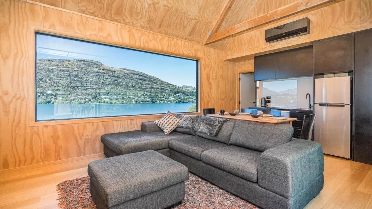 Picture Perfect - Queenstown Holiday Home ภายนอก รูปภาพ