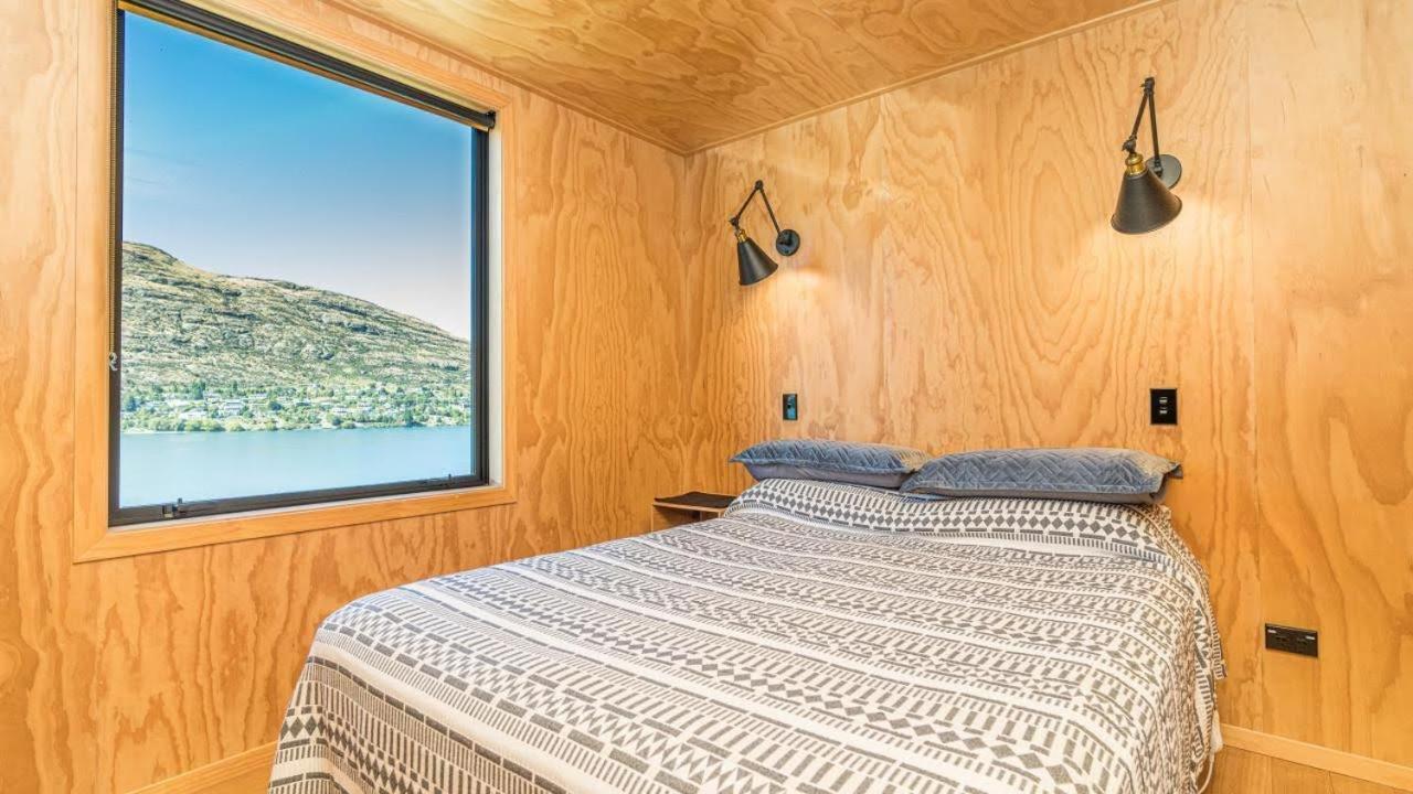 Picture Perfect - Queenstown Holiday Home ภายนอก รูปภาพ