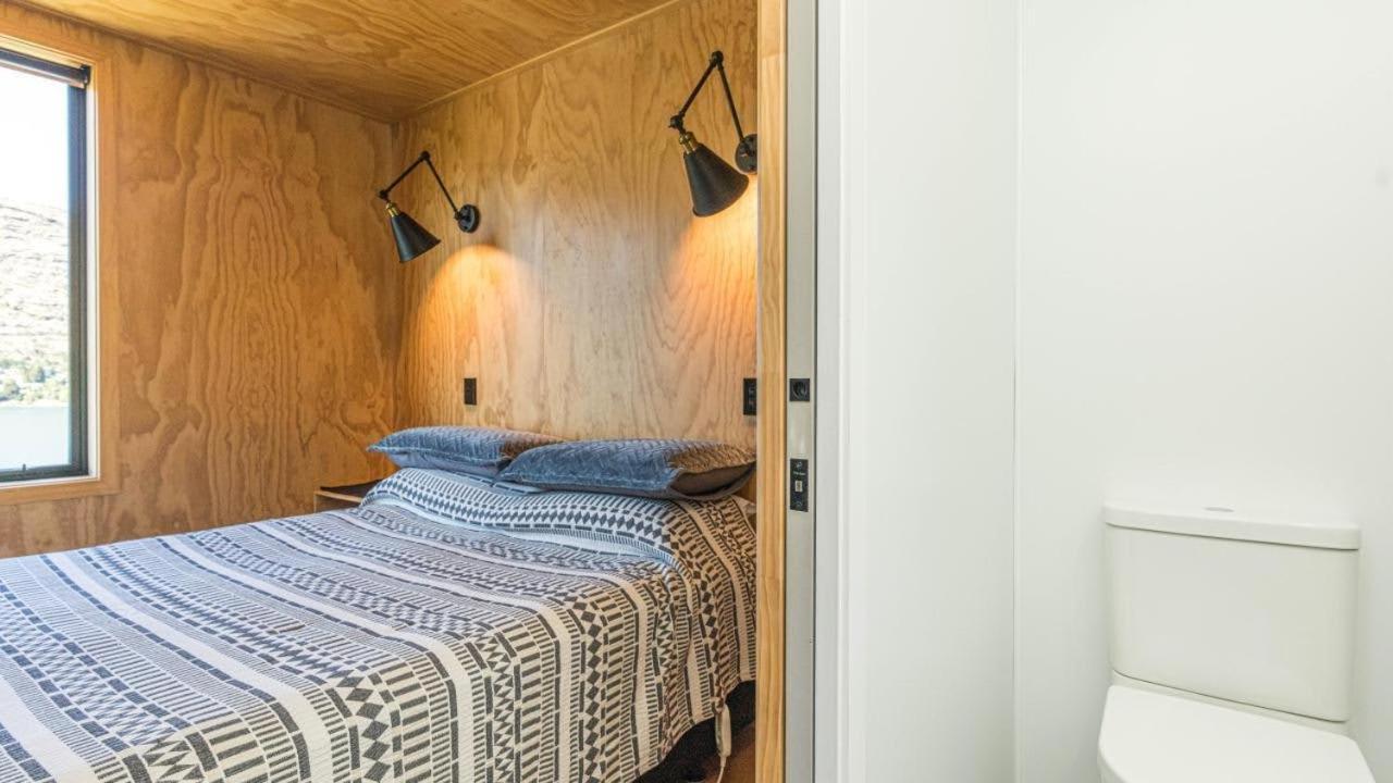 Picture Perfect - Queenstown Holiday Home ภายนอก รูปภาพ